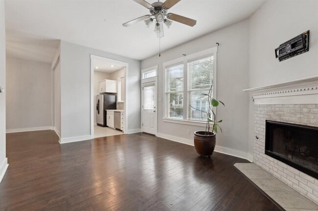 Photo - 2930 Grand Oaks Loop