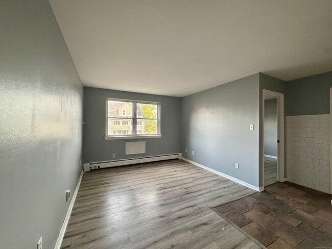 Building Photo - 85 Union Ave Unit B2 Rental