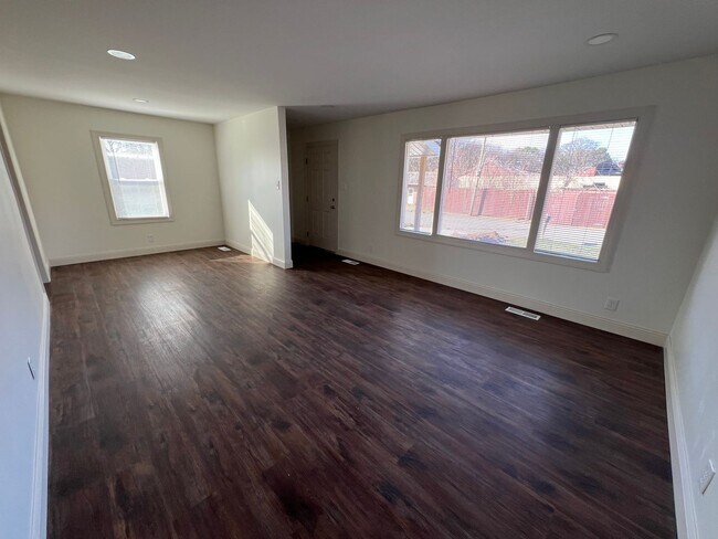 Photo - Marion Unidad 520MA