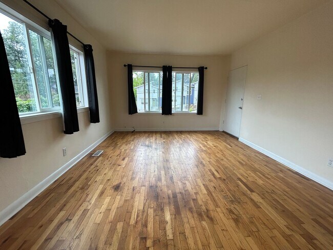 Photo - 3414-3418 SE Vineyard Rd Milwaukie, OR 97267 Unit 3416 SE Vineyard Rd
