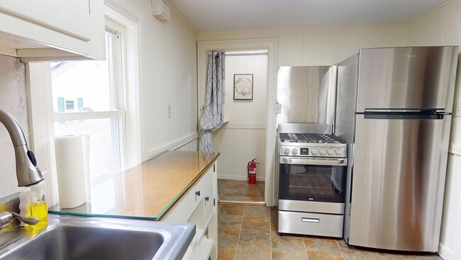 Building Photo - 112 Fulton Spring Rd Unit 2