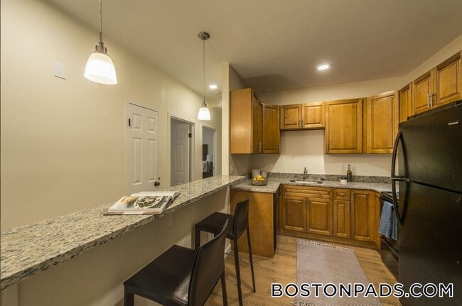 Photo - 757 Highland Ave Unit 215N