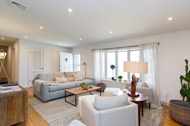 Photo - 78 Waters Edge