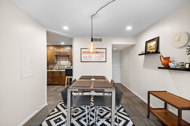 Photo - 3018 Baldwin St