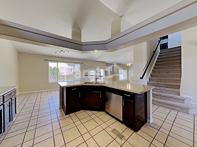 Photo - 4148 Genoa St