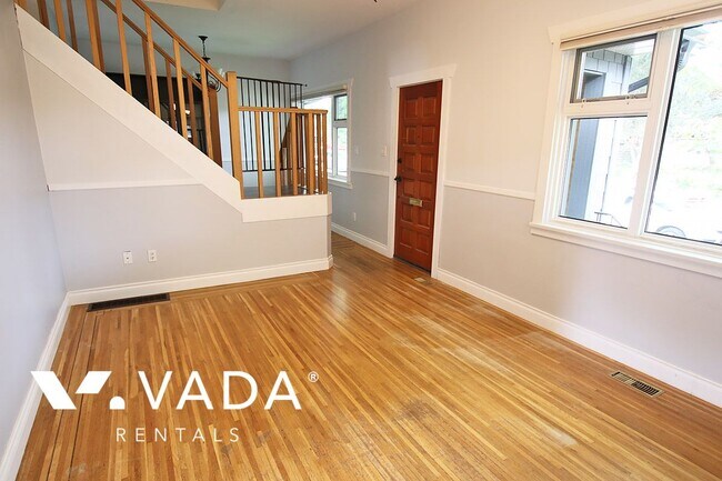 Photo - 76 E 42nd Ave