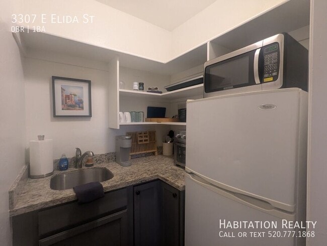 Building Photo - 3307 E Elida St Rental