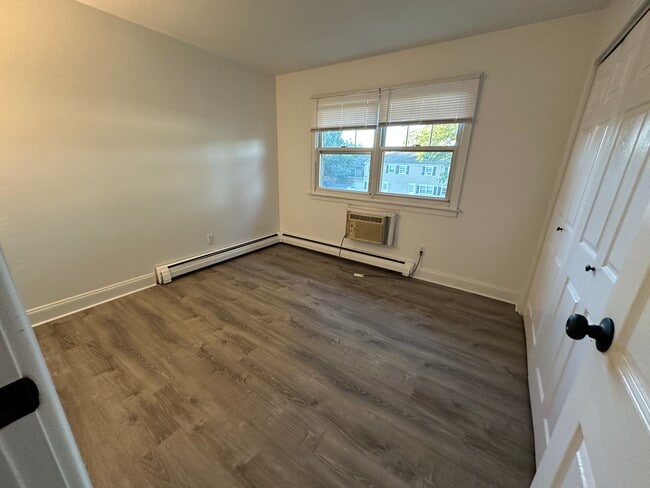 Photo - 90 Silliman St Unit 90 Silliman St