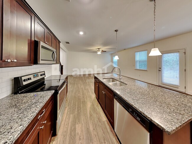 Photo - 132 Cobblestone Dr