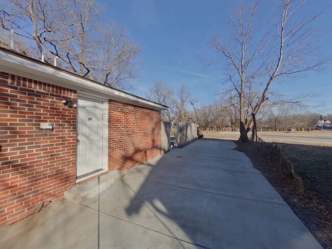 Photo - 1910 N Heiserman Unit 1910