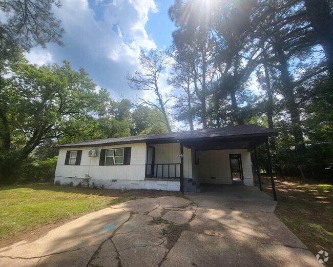 Building Photo - 907 Reaves St Rental