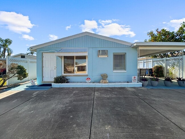 Photo - 11400 2nd St E Unidad A