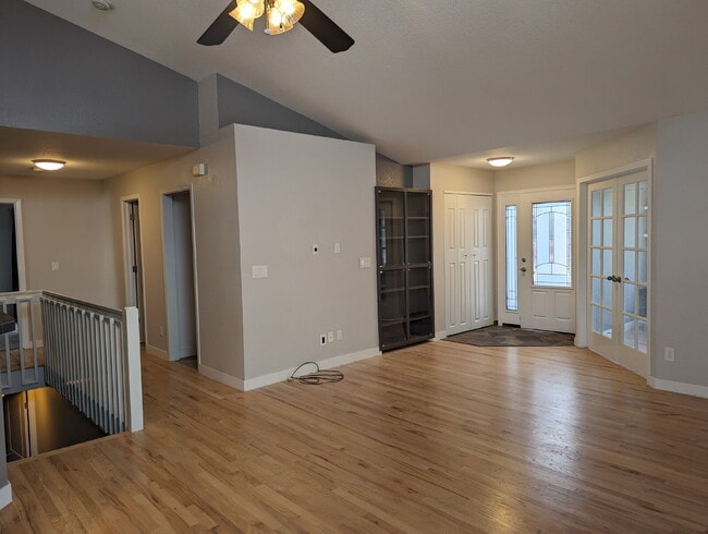 Photo - Desirable 3bdrm/3 bath in NW Longmont!