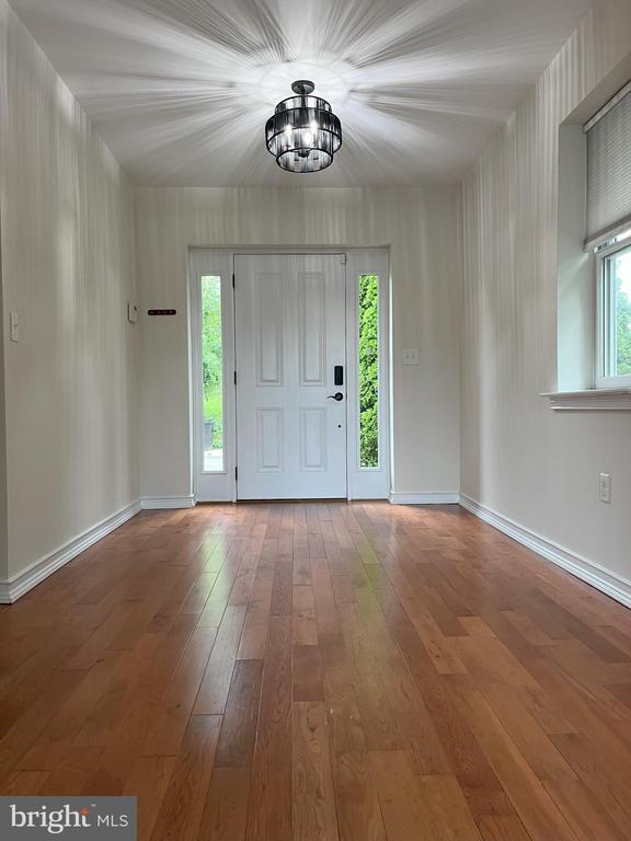 Photo - 9 Price St