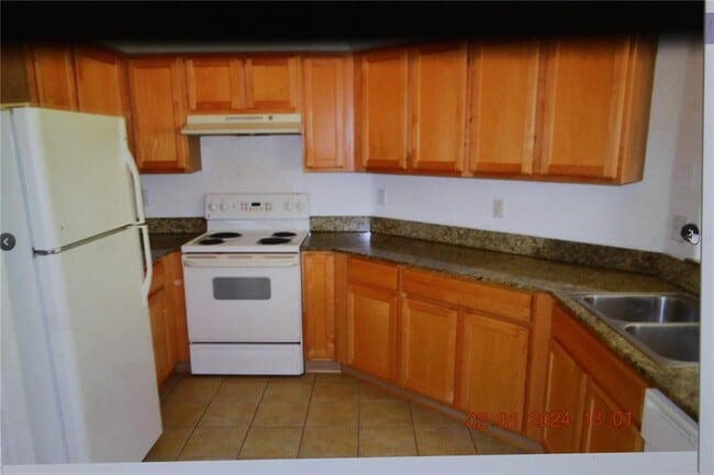 Photo - 25820 Crippen Dr