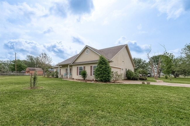 Photo - 14403 Vlasta St