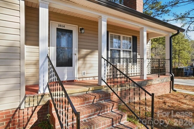 Photo - 3514 Deertrack Ln