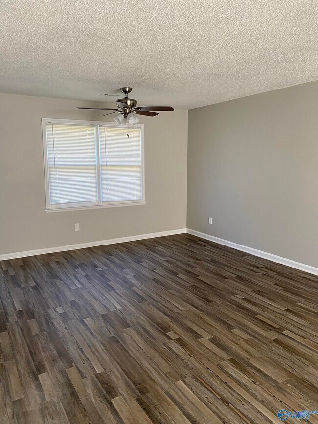 Photo - 115 Lewis Ln