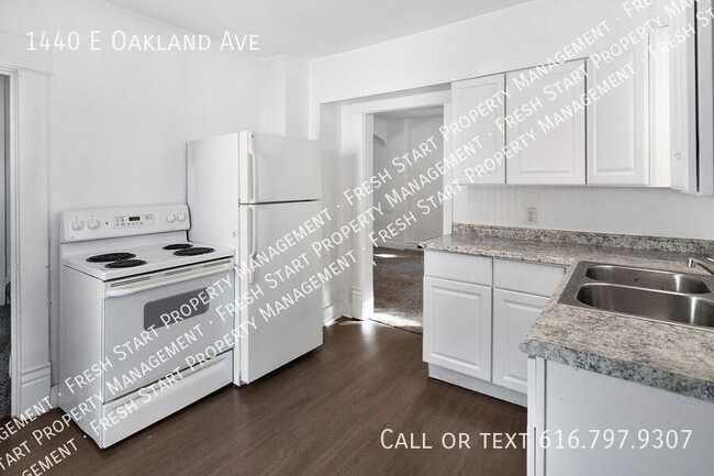 Photo - 1440 E Oakland Ave