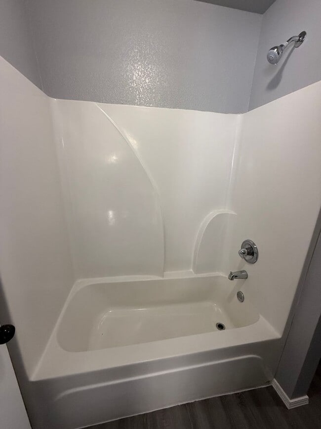 Photo - 2411 Dora Rd Unidad B