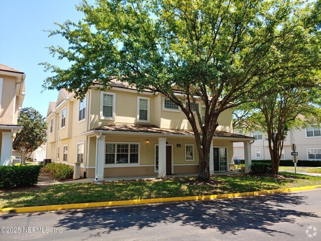 Building Photo - 1723 Forest Lake Cir W Rental