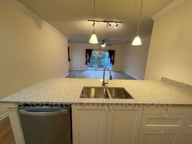 Photo - 8290 Gate Pkwy W Unidad #1314