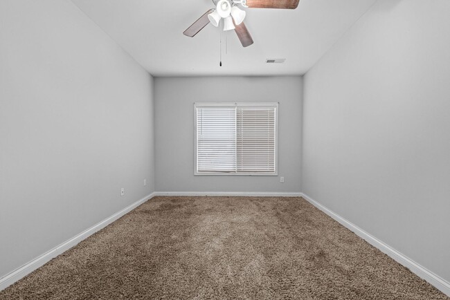Photo - 1592 Collegeview Dr Unit 16