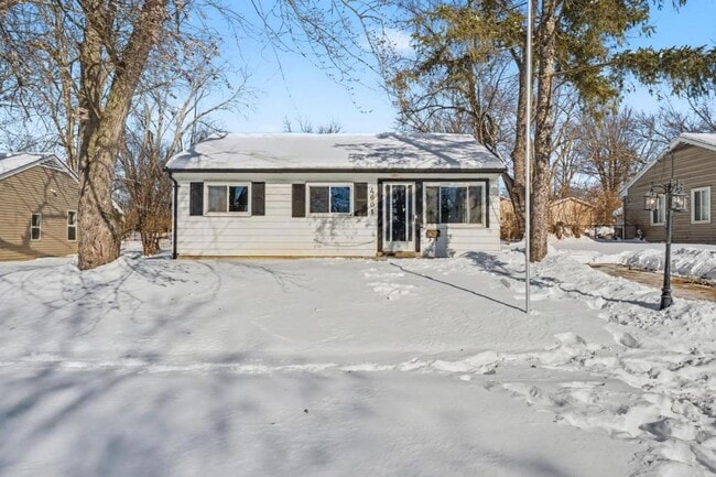 Building Photo - 4601 Curundu Ave