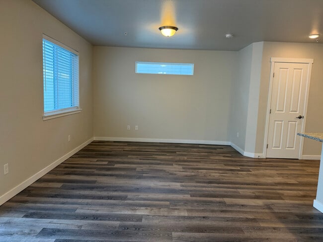 Photo - 5723 W Albany Pl