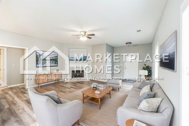 Photo - 440 Tree Line Dr