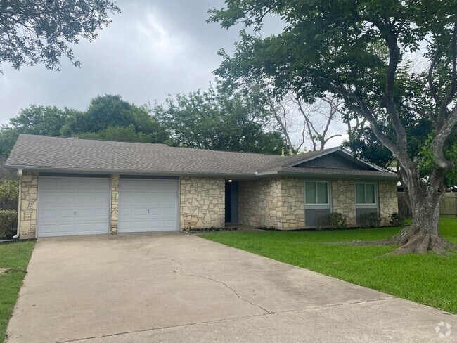 Building Photo - Northwest Austin Beauty Feeds to RRISD! Rental