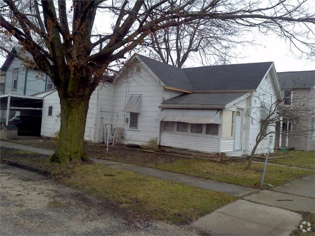 Building Photo - 502 Webster St Rental