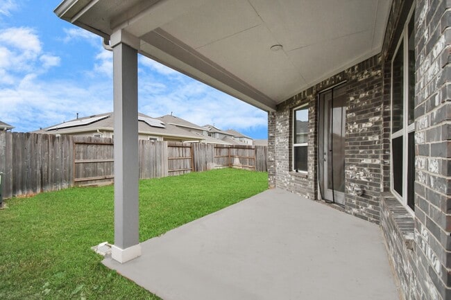 Photo - 2030 Domeniko Dr