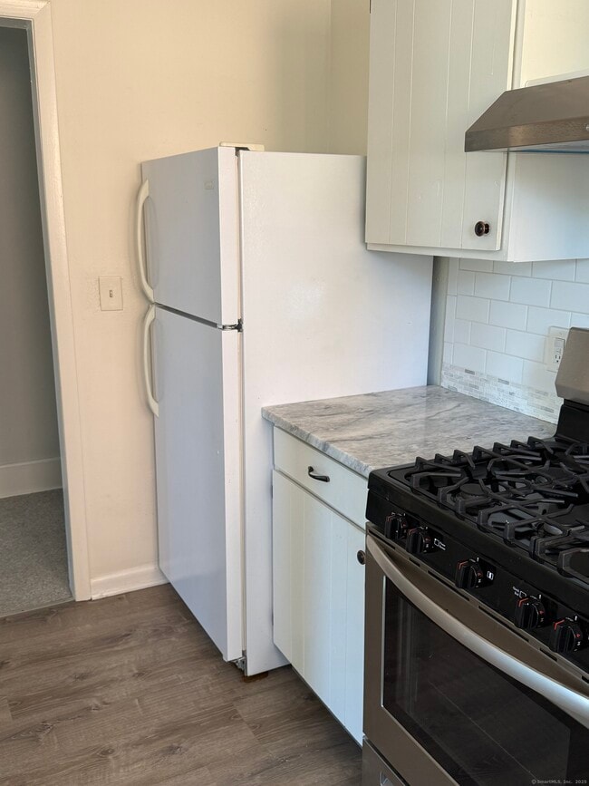 Photo - 77 Glenbrook Rd Unit APT 203