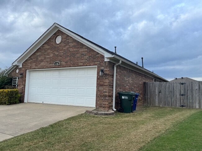 Photo - Beautiful 4 Bedroom Conway house