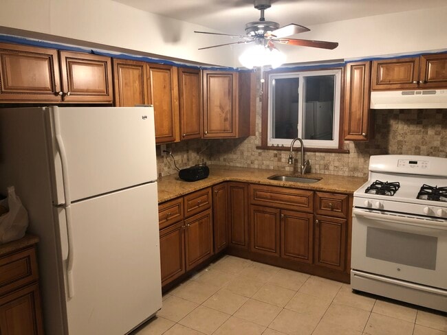 Photo - 245-53 149th Ave Unidad #1