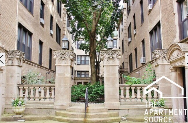 Photo - 621 W Melrose St Unit 3G