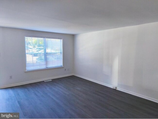 Building Photo - 6651 Rockleigh Way Rental