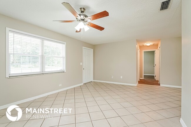 Photo - 1401 E 6th St