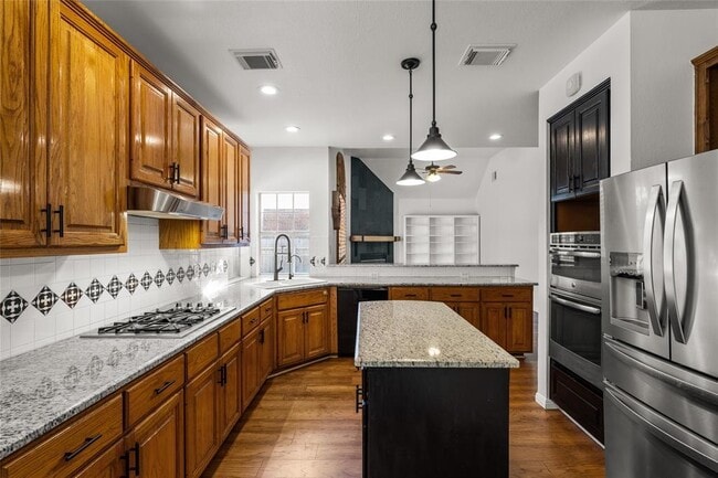 Photo - 3901 Caney Creek Rd