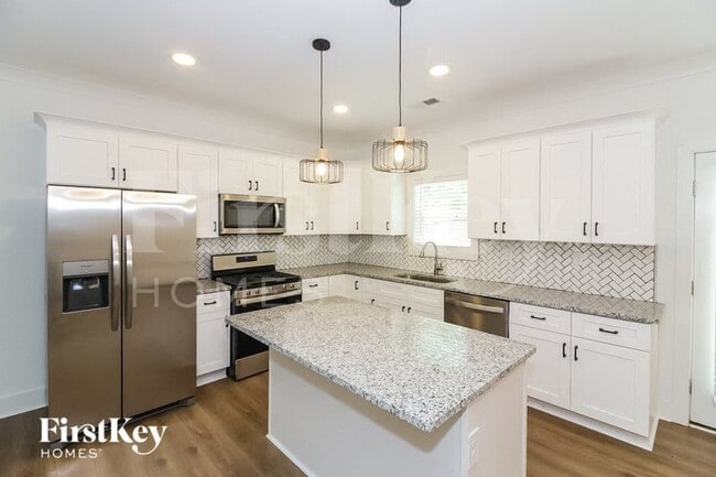 Photo - 4979 Wilburn Ave
