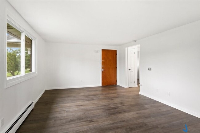 Burke Crest Apartments
