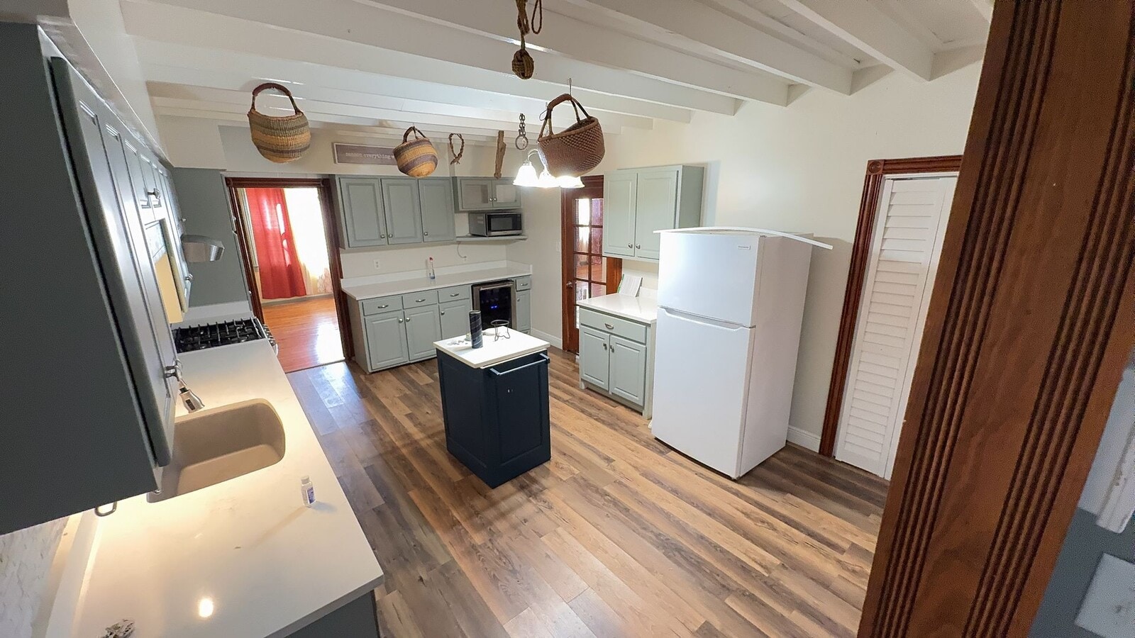 Luxurious and Spacious in Downtown Houma-4 bedroom 3.5 bath - Luxurious and Spacious in Downtown Houma-4 bedroom 3.5 bath