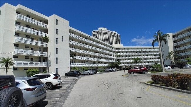 Building Photo - 3030 Marcos Dr Unit T409 Rental