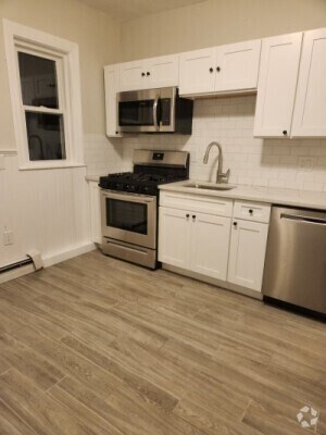 Building Photo - 40 Temple St Unit 1 Rental