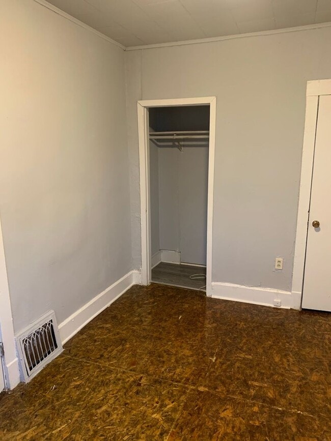 Photo - 4 Bedroom Single Family *Holiday Special - December rent Free*