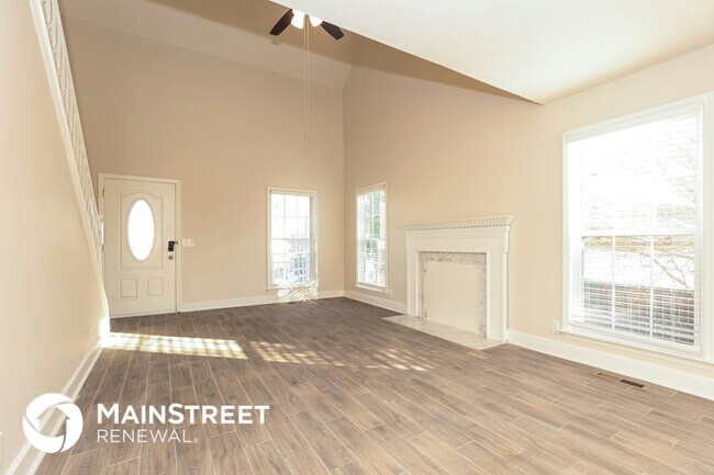 Photo - 120 Firelight Ct