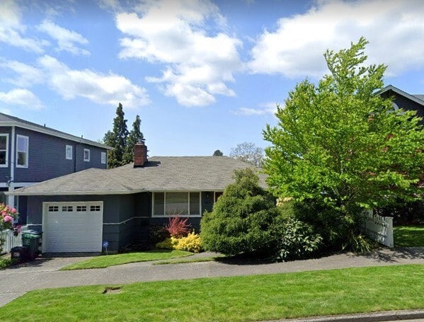 Building Photo - Laurelhurst Home