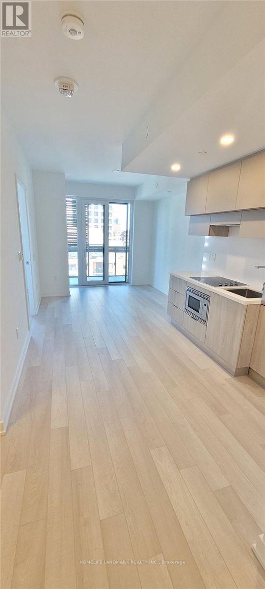 Photo - 39 Roehampton Ave Unit 1010