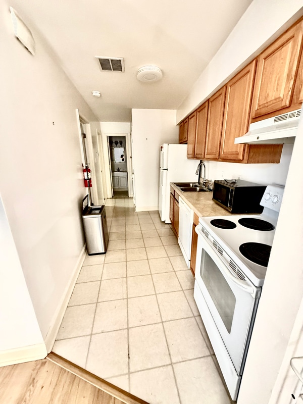 Photo - 2807 Broadway St Unit 2805